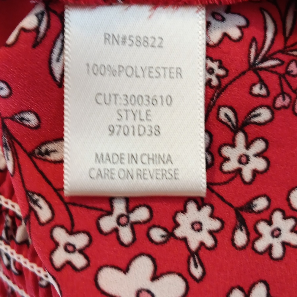 Max Studio Red Floral V-Neck Tie-Waist Blouse - Picture 13 of 15